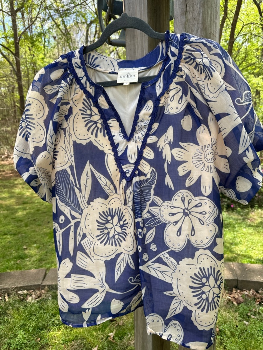 Umgee Blue and Cream Floral Split-Neck Peasant Top